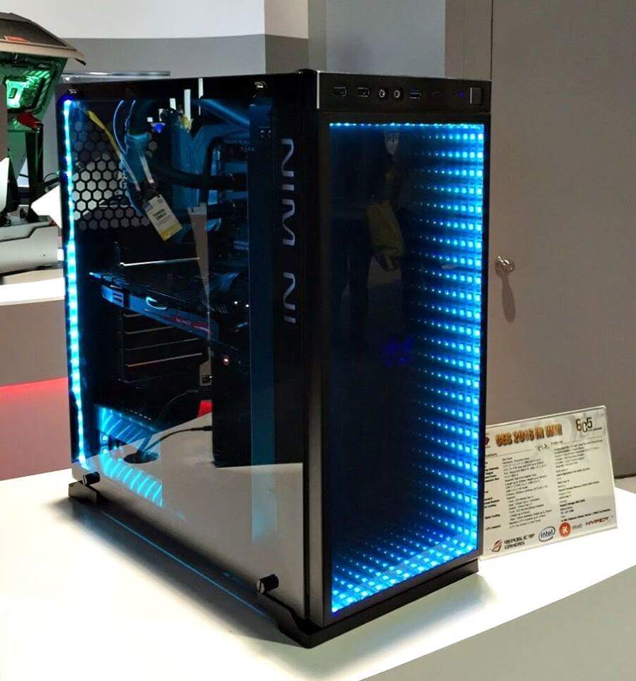 In Win 605 PC case packs infinity mirror coolness